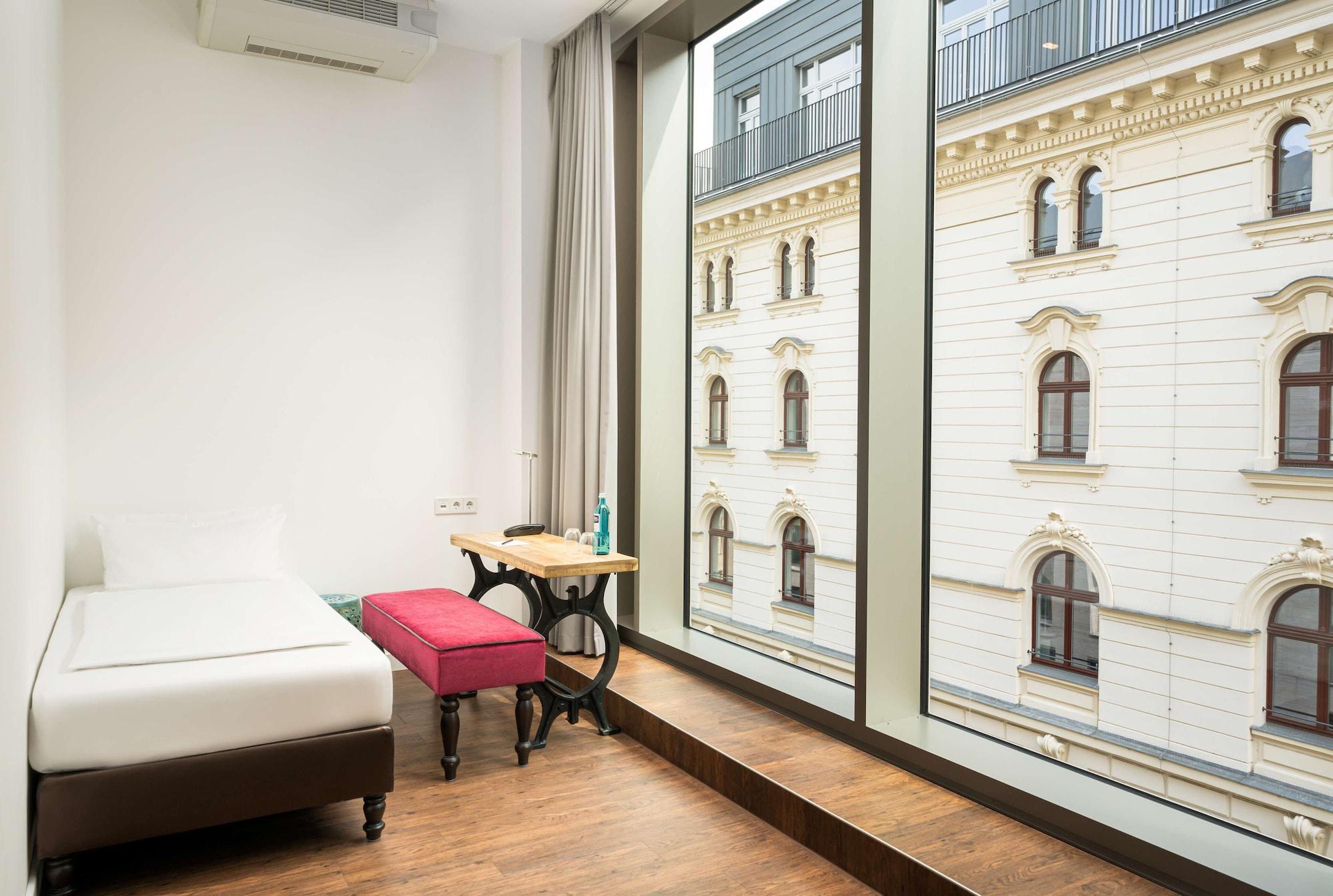 Elaya Hotel Leipzig City Center Экстерьер фото